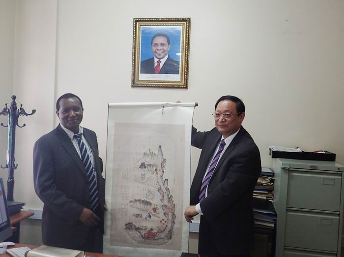 調(diào)整大小 王主任出訪.jpg