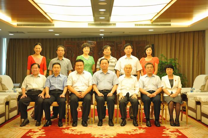 調(diào)整大小 合影.JPG