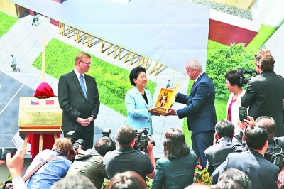 中東歐首家中醫(yī)中心在捷克成立 中東歐首家中醫(yī)中心在捷克成立