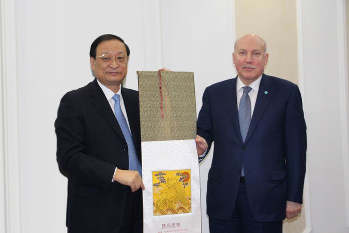 調(diào)整大小 20151221 王部長訪問上合組織秘書處.jpg